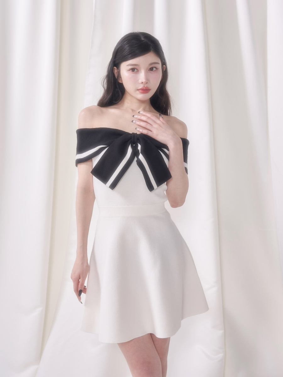 モデル：160cm（着用サイズ：FREE　着用カラー：IVO）