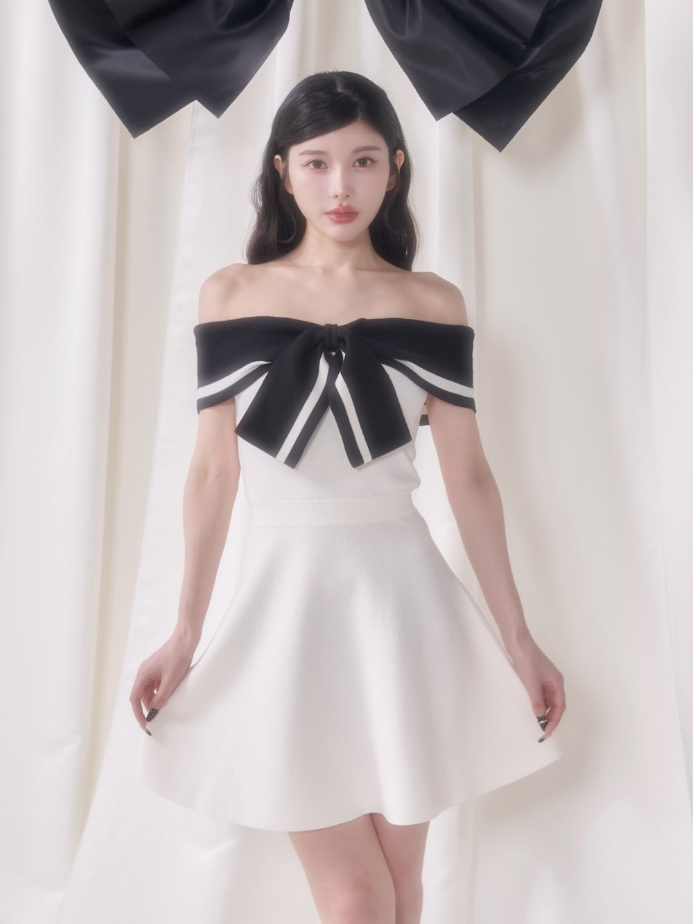 モデル：160cm（着用サイズ：FREE　着用カラー：IVO）
