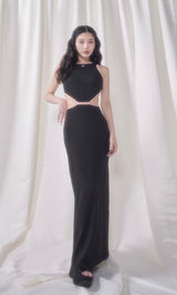 モデル：160cm（着用サイズ：FREE　着用カラー：BLK）