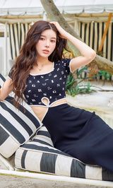 モデル：160cm（着用サイズ：FREE　着用カラー：BLK）