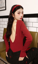 モデル：160cm（着用サイズ：FREE　着用カラー：RED）