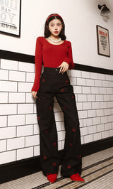 モデル：160cm（着用サイズ：FREE　着用カラー：RED）