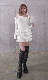 モデル：160cm（着用サイズ：FREE　着用カラー：WHT）