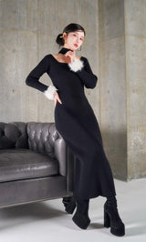 モデル：160cm（着用サイズ：FREE　着用カラー：BLK）