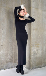 モデル：160cm（着用サイズ：FREE　着用カラー：BLK）