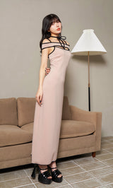 モデル：160cm（着用サイズ：FREE　着用カラー：BEG）