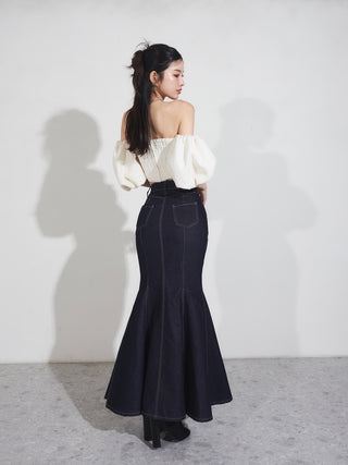 モデル：160cm（着用サイズ：S　着用カラー：IND）