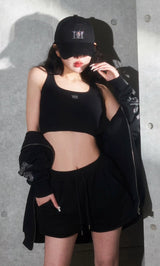 モデル：160cm（着用サイズ：FREE　着用カラー：BLK）