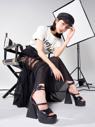 モデル：160cm（着用サイズ：FREE　着用カラー：BLK）