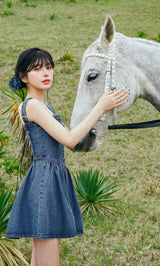 モデル：160cm（着用サイズ：FREE　着用カラー：BLU）