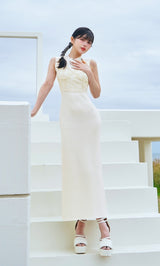 モデル：160cm（着用サイズ：FREE　着用カラー：IVO）