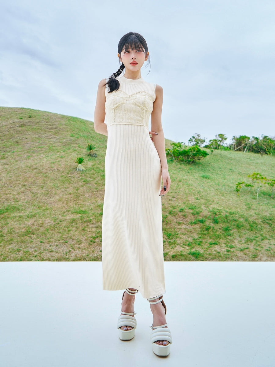 モデル：160cm（着用サイズ：FREE　着用カラー：IVO）