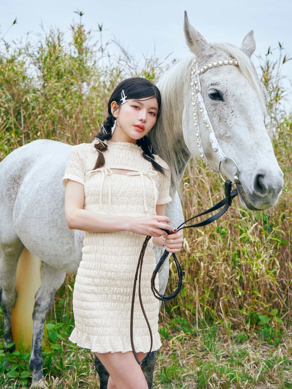モデル：160cm（着用サイズ：FREE　着用カラー：IVO）