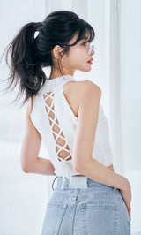 モデル：160cm（着用サイズ：FREE　着用カラー：WHT）