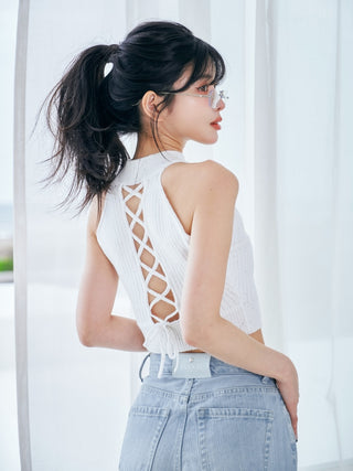 モデル：160cm（着用サイズ：FREE　着用カラー：WHT）