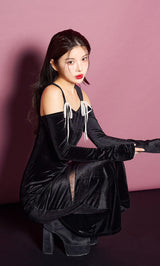 モデル：160cm（着用サイズ：FREE　着用カラー：BLK）