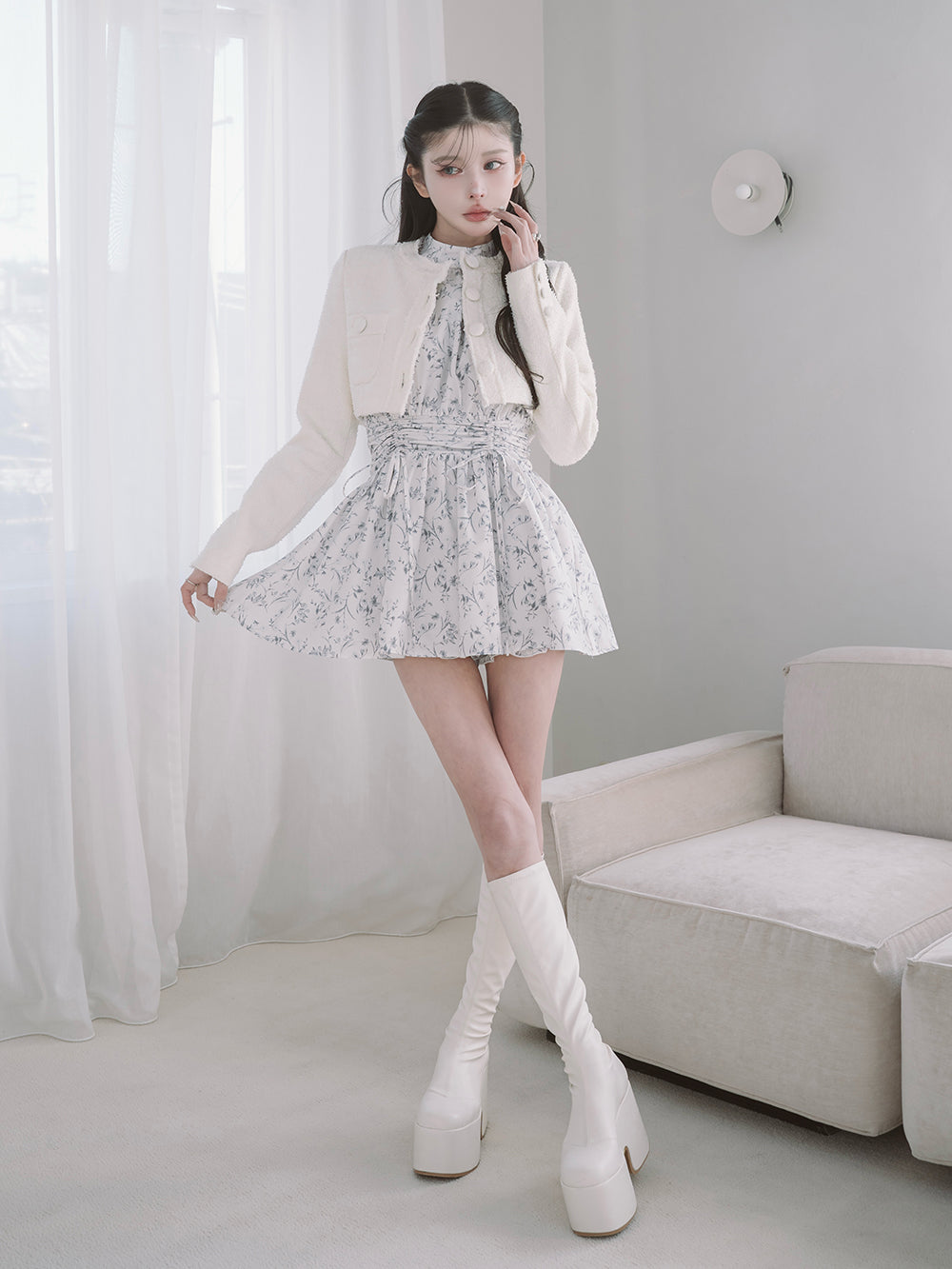 モデル：160cm（着用サイズ：FREE　着用カラー：IVO）