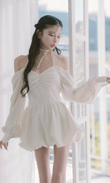 モデル：160cm（着用サイズ：FREE　着用カラー：IVO）