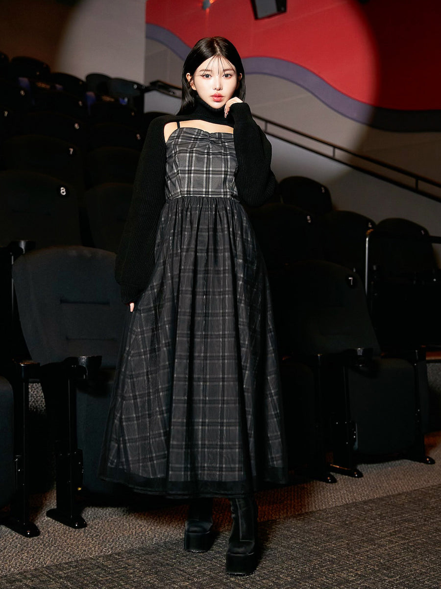 モデル：160cm（着用サイズ：FREE　着用カラー：BLK）