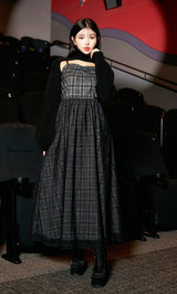 モデル：160cm（着用サイズ：FREE　着用カラー：BLK）