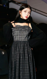 モデル：160cm（着用サイズ：FREE　着用カラー：BLK）