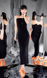 モデル：160cm（着用サイズ：FREE　着用カラー：BLK）