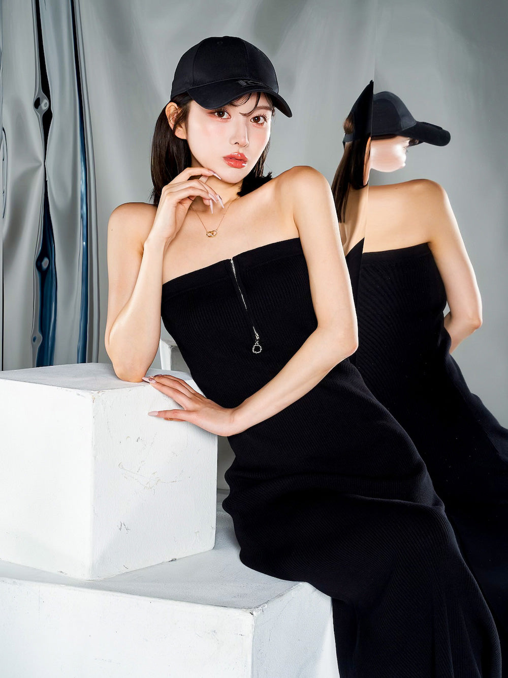 モデル：160cm（着用サイズ：FREE　着用カラー：BLK）