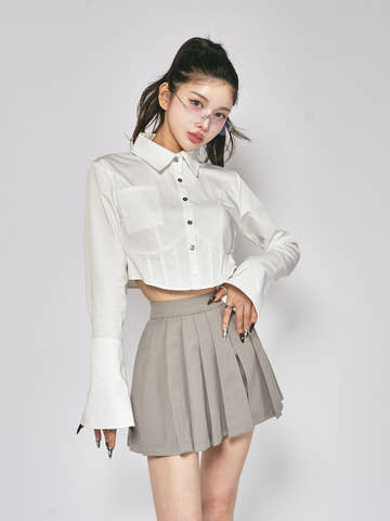 モデル：160cm（着用サイズ：FREE　着用カラー：WHT）