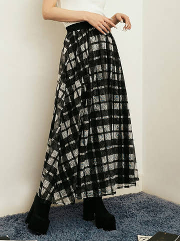 モデル：160cm（着用サイズ：FREE　着用カラー：BLK）