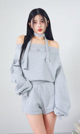 モデル：160cm（着用サイズ：FREE　着用カラー：GRY）