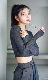 モデル：160cm（着用サイズ：FREE　着用カラー：BLK）