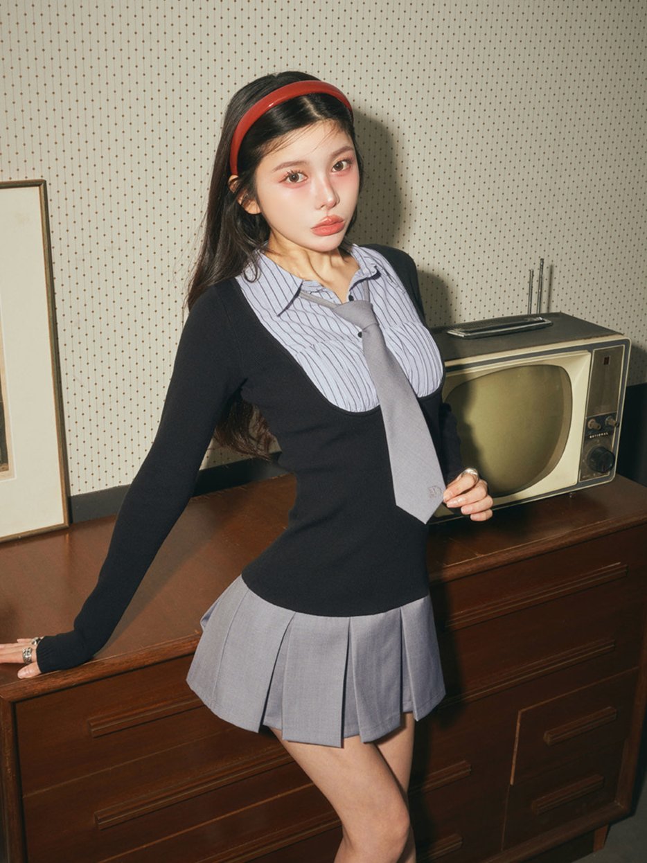 モデル：160cm（着用サイズ：FREE　着用カラー：BLK）