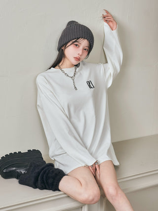 モデル：160cm（着用サイズ：FREE　着用カラー：WHT）
