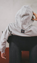 モデル：160cm（着用サイズ：FREE　着用カラー：GRY）