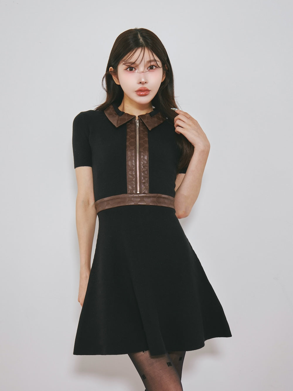 モデル：160cm（着用サイズ：FREE　着用カラー：BLK）