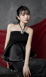 モデル：160cm（着用サイズ：FREE　着用カラー：BLK）
