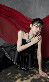 モデル：160cm（着用サイズ：FREE　着用カラー：BLK）