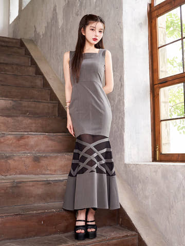 モデル：160cm（着用サイズ：FREE　着用カラー：GRY）