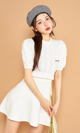 モデル：160cm（着用サイズ：FREE　着用カラー：WHT）