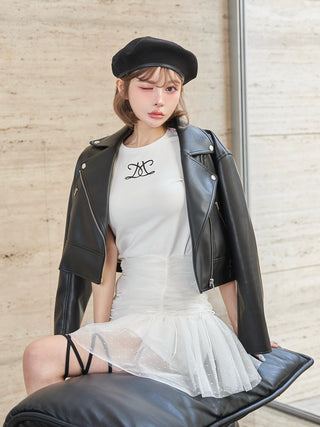 モデル：160cm（着用サイズ：FREE　着用カラー：BLK）
