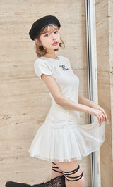 モデル：160cm（着用サイズ：FREE　着用カラー：WHT）