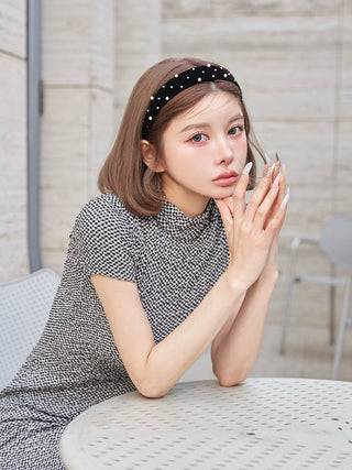 モデル：160cm（着用サイズ：FREE　着用カラー：BLK）