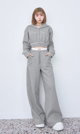 モデル：160cm（着用サイズ：FREE　着用カラー：GRY）