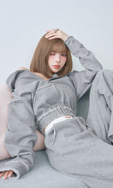 モデル：160cm（着用サイズ：FREE　着用カラー：GRY）