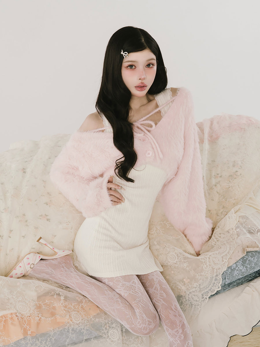 モデル：160cm（着用サイズ：FREE　着用カラー：IVO）