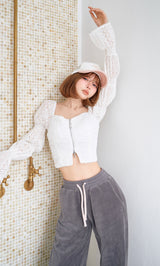 モデル：160cm（着用サイズ：FREE　着用カラー：WHT）