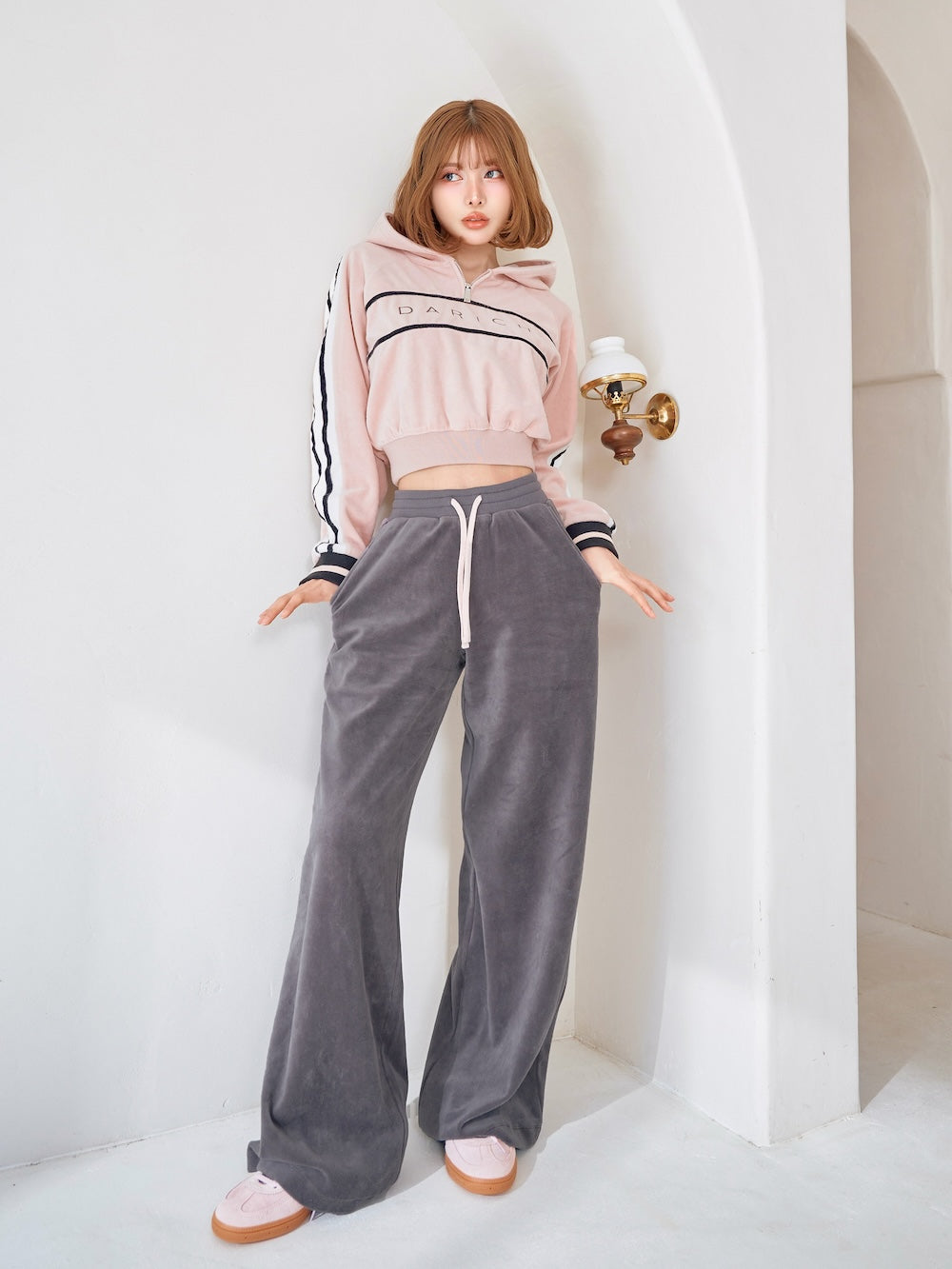 モデル：160cm（着用サイズ：FREE　着用カラー：C-GRY）