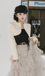 モデル：160cm（着用サイズ：FREE　着用カラー：IVO）