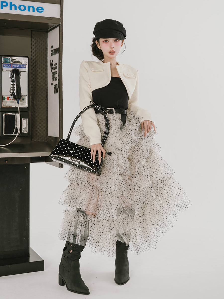 モデル：160cm（着用サイズ：FREE　着用カラー：IVO）