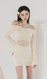 モデル：160cm（着用サイズ：FREE　着用カラー：IVO）